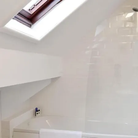 The Rafters Bank House Stunning *